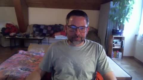 Snapshot of supersquirrel81 chatting on March 1, 2026, 6:59 am supersquirrel81 online show from March 1, 2026, 6:59 am