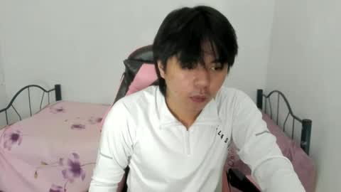 Snapshot of supr4m0 chatting on December 1, 2025, 10:20 am supr4m0 online show from December 1, 2025, 10:20 am