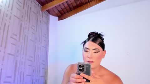 Snapshot of suprasexyjohn chatting on June 14, 2026, 5:59 pm llllSupra llll online show from June 14, 2026, 5:59 pm
