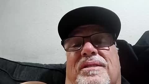 Snapshot of surfdude777888 chatting on March 5, 2025, 11:49 am surfdude777888 online show from March 5, 2025, 11:49 am