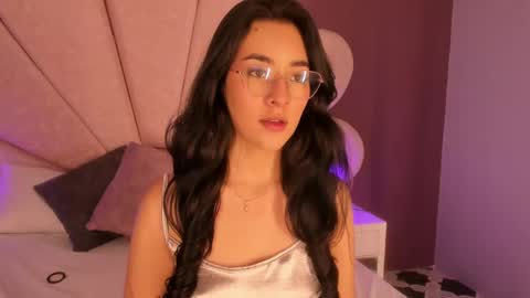 Susann online show from February 10, 2025, 10:40 pm