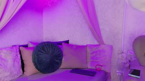 Susann online show from July 15, 2026, 11:48 am