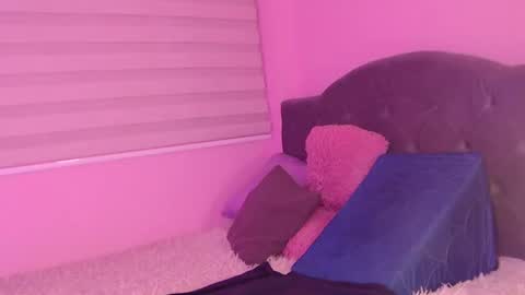 Snapshot of susan_bluee chatting on January 31, 2025, 6:35 am Susan online show from January 31, 2025, 6:35 am