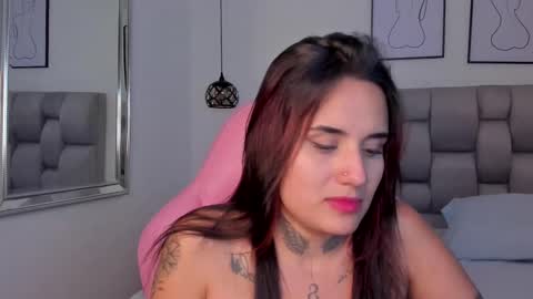 Susan online show from November 12, 2025, 9:25 pm