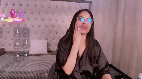 Snapshot of susan_voltaire chatting on May 11, 2026, 12:00 pm susan_voltaire online show from May 11, 2026, 12:00 pm