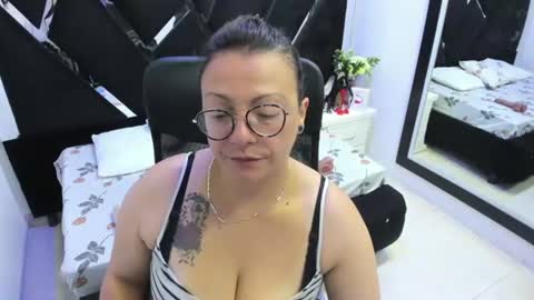 Snapshot of susana_flame chatting on July 1, 2026, 3:19 am Susana Flame online show from July 1, 2026, 3:19 am