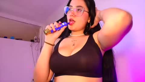 Snapshot of susana_hank chatting on March 14, 2026, 7:52 pm susana online show from March 14, 2026, 7:52 pm