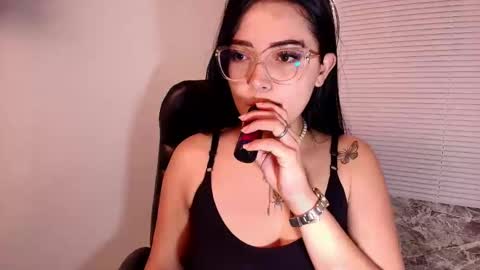 Snapshot of susana_hank chatting on April 17, 2026, 2:09 pm susana online show from April 17, 2026, 2:09 pm