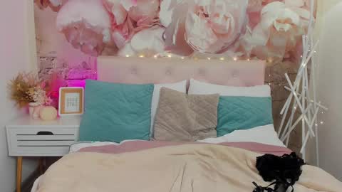 Snapshot of susanblare chatting on February 17, 2025, 4:26 pm Susan online show from February 17, 2025, 4:26 pm