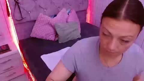 susanhotsex_ online show from October 18, 2025, 2:58 am