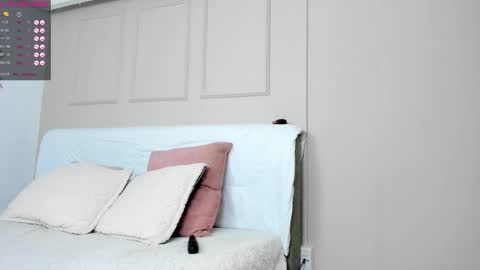 Amelia  online show from February 12, 2025, 7:35 pm