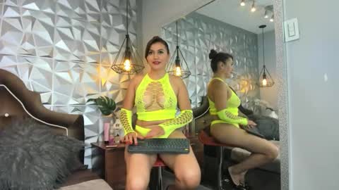 susanslim online show from November 25, 2025, 3:56 pm