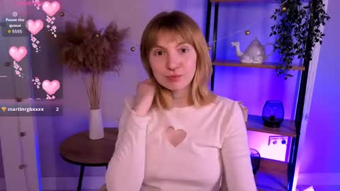 Snapshot of susie_miu chatting on April 30, 2026, 9:52 pm SUSIE 3 online show from April 30, 2026, 9:52 pm