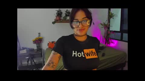 Snapshot of susieglass chatting on February 9, 2026, 1:53 am SusieGlass online show from February 9, 2026, 1:53 am