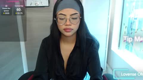 Snapshot of sussan_love01 chatting on February 27, 2025, 2:54 pm Susan online show from February 27, 2025, 2:54 pm