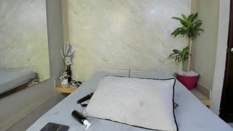 Snapshot of sussanmilf_ chatting on January 24, 2025, 5:11 pm sussanmilf online show from January 24, 2025, 5:11 pm