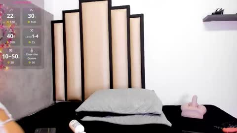 sussanmilf  online show from October 17, 2025, 10:51 am