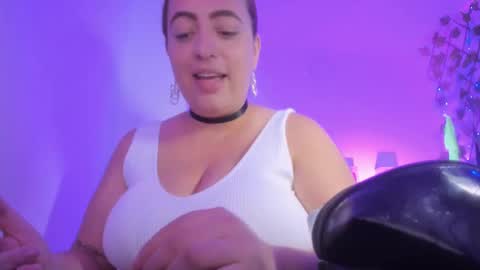 Snapshot of sussanmiller_ chatting on February 26, 2025, 12:47 pm sussanmiller_ online show from February 26, 2025, 12:47 pm