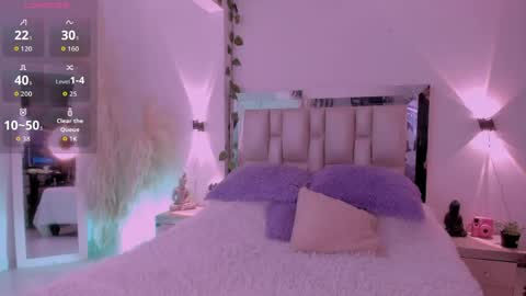sussy_bell_ online show from May 27, 2026, 8:06 pm