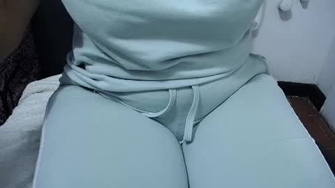 Snapshot of susy_perverttt chatting on May 25, 2026, 2:12 pm susy_perverttt online show from May 25, 2026, 2:12 pm