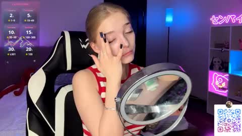 Snapshot of susyschuerholz chatting on May 2, 2026, 1:05 pm Jessica online show from May 2, 2026, 1:05 pm