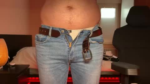 Snapshot of sutlac90 chatting on November 2, 2025, 1:57 pm sutlac90 online show from November 2, 2025, 1:57 pm