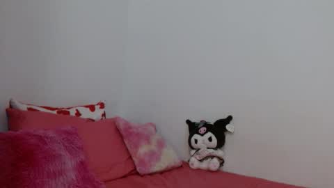 suzan_30 online show from November 6, 2025, 8:10 pm