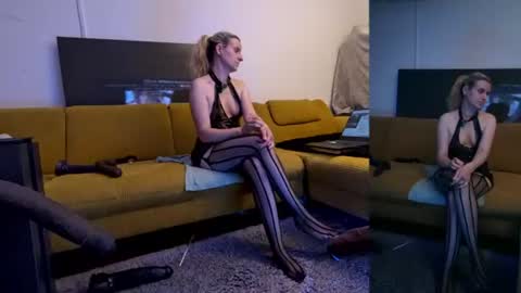 suzannexxxxxx online show from July 18, 2026, 10:24 pm