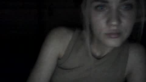 Snapshot of suzie_jenny chatting on July 19, 2026, 7:28 pm Suzie Jenny online show from July 19, 2026, 7:28 pm