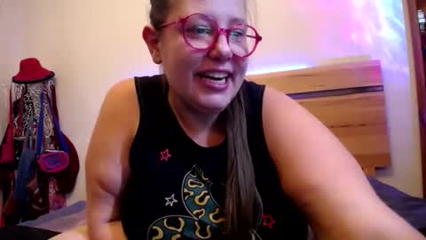 suzie stardust online show from January 15, 2026, 3:11 am