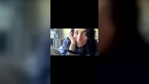 Suzy online show from November 25, 2025, 7:36 pm