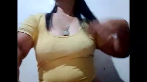 Snapshot of suzzie_hot chatting on January 27, 2025, 7:03 pm suzzie_hot online show from January 27, 2025, 7:03 pm