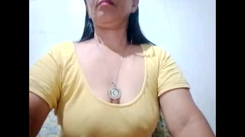 Snapshot of suzzie_hot chatting on March 2, 2025, 8:50 pm suzzie_hot online show from March 2, 2025, 8:50 pm