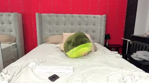 swag_owner online show from July 18, 2026, 2:32 pm