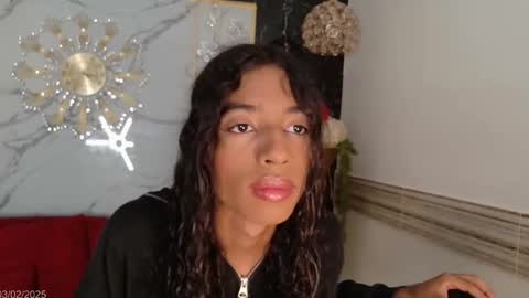 Snapshot of swan_duchess chatting on February 3, 2026, 12:43 pm Swan online show from February 3, 2026, 12:43 pm