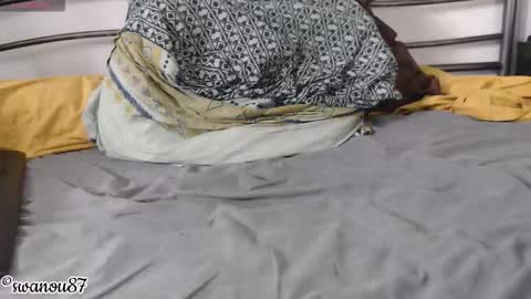 swanou87 online show from October 21, 2025, 1:01 pm