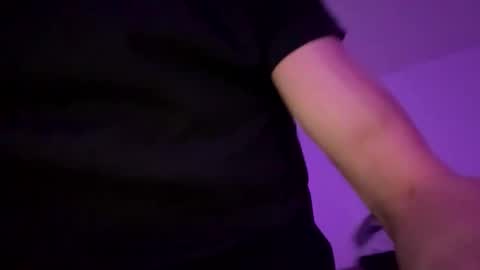 Snapshot of swanseagentleman chatting on December 4, 2025, 2:32 am swanseagentleman online show from December 4, 2025, 2:32 am