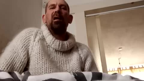 Snapshot of sweaterboy666 chatting on March 17, 2026, 9:45 am sweaterboy666 online show from March 17, 2026, 9:45 am