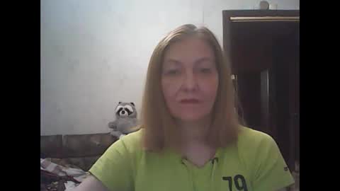 sweet4blonde67 online show from May 6, 2026, 6:57 pm