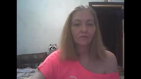 sweet4blonde67 online show from June 9, 2026, 7:31 am