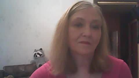 sweet4blonde67 online show from June 25, 2026, 2:32 pm