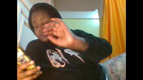 sweet52537 online show from November 13, 2025, 9:58 pm