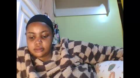 sweet52537 online show from March 22, 2026, 1:53 am