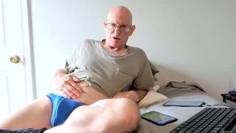 Snapshot of sweet6161 chatting on May 15, 2026, 2:24 pm Zeppelin man online show from May 15, 2026, 2:24 pm