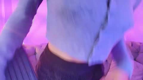 Snapshot of sweet_1angel chatting on September 21, 2025, 11:45 am Sweet 1Angel online show from September 21, 2025, 11:45 am