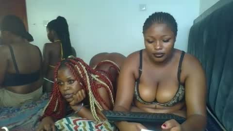 sweet_22ass online show from December 14, 2025, 9:30 pm