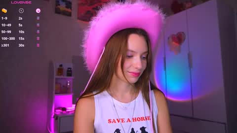 kitty online show from November 30, 2025, 6:12 pm