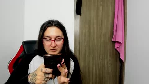 Snapshot of sweet__suck69bitch chatting on December 17, 2024, 2:55 am sweet__suck69bitch online show from December 17, 2024, 2:55 am