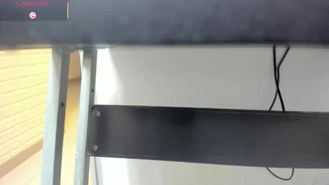 Snapshot of sweet__vanessa1 chatting on December 18, 2025, 9:43 pm Vanessa online show from December 18, 2025, 9:43 pm