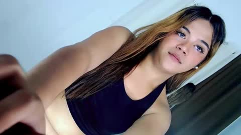 Snapshot of sweet_ahrii chatting on December 19, 2025, 2:13 pm CLEO online show from December 19, 2025, 2:13 pm